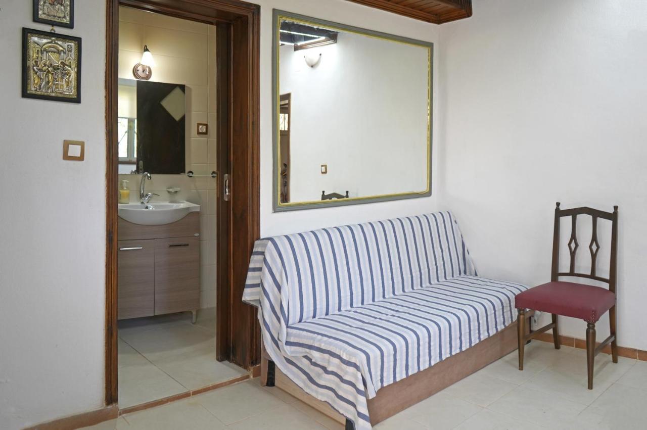 Вилла Veni Olive House Каламата Экстерьер фото