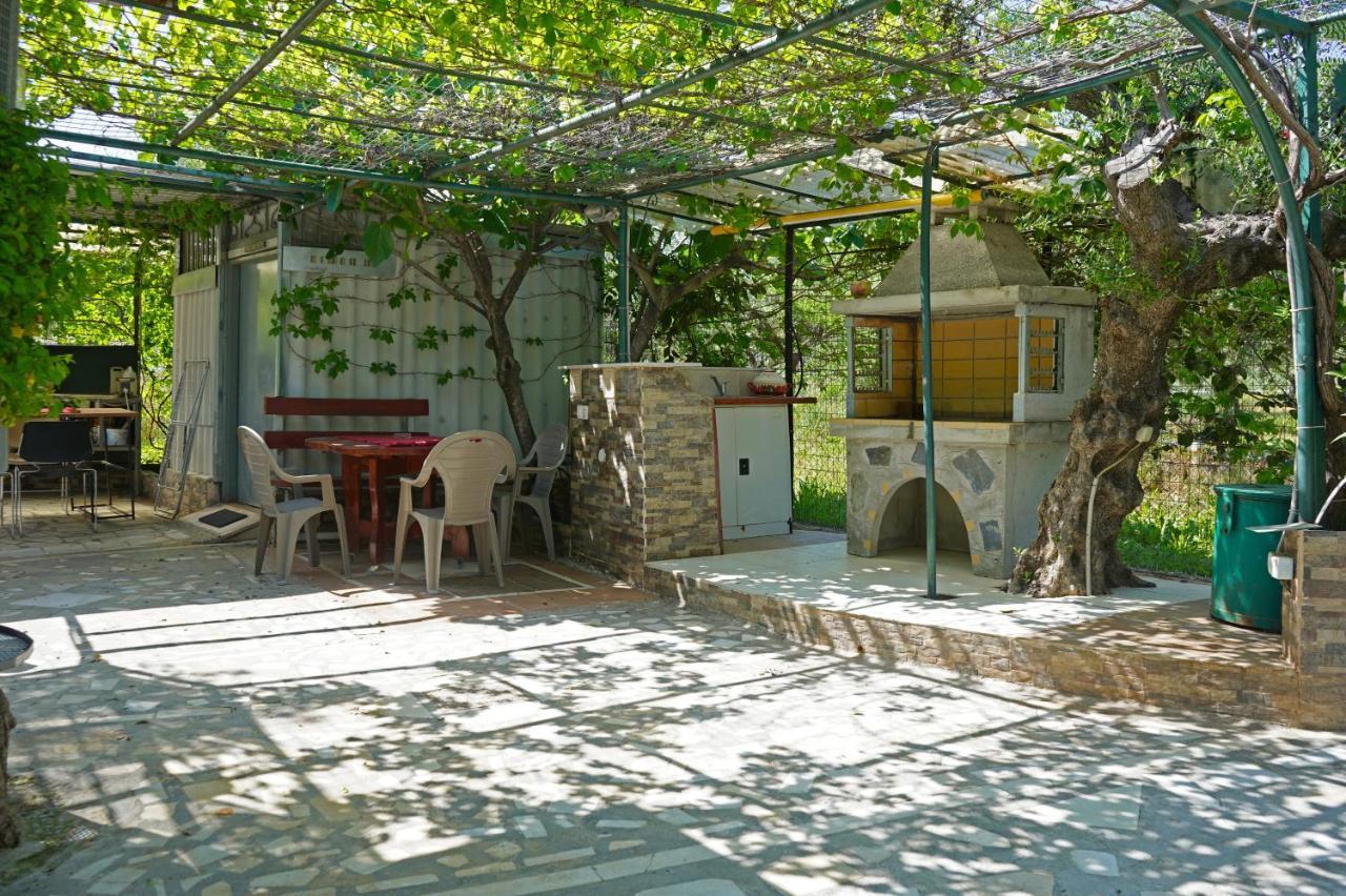 Вилла Veni Olive House Каламата Экстерьер фото