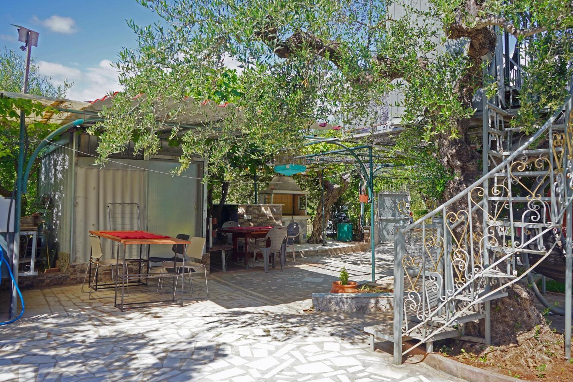 Вилла Veni Olive House Каламата Экстерьер фото